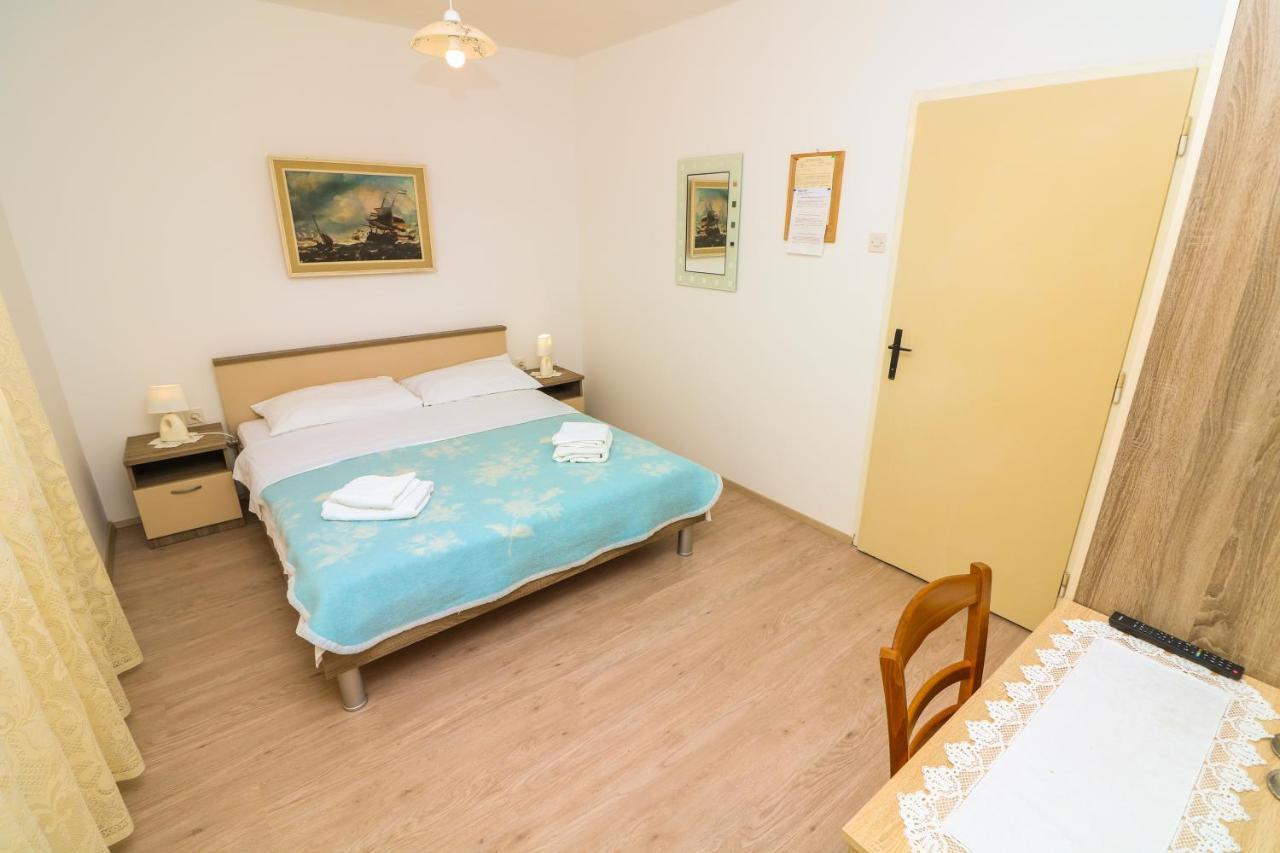 Double Rooms With Terrace Tomica バスカ エクステリア 写真
